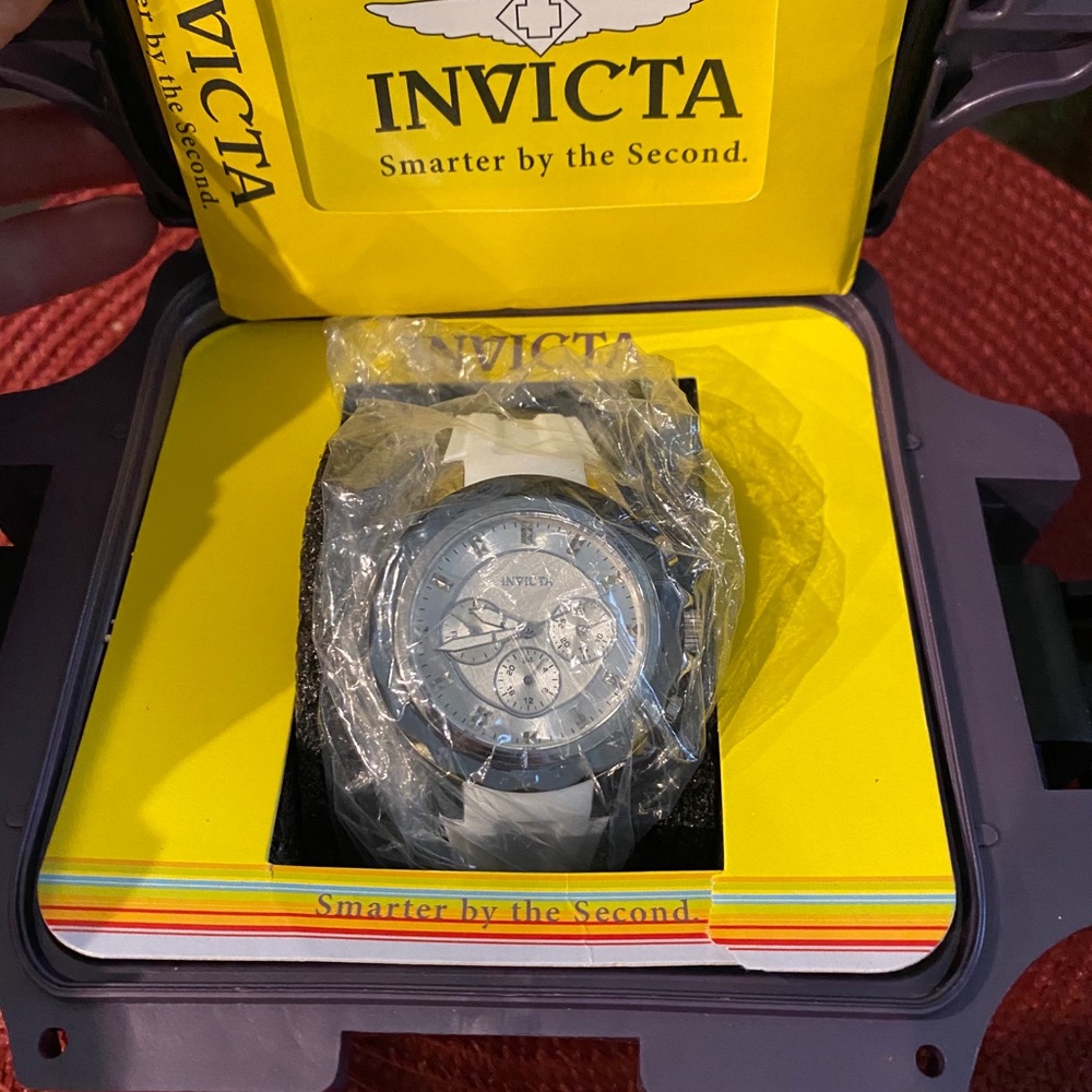 NEW Invicta Women's WHITE Silicone Strap Watch